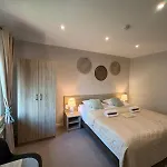 Cztery Pory Roku Bed & Breakfast