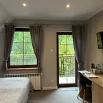 Bed & Breakfast Cztery Pory Roku